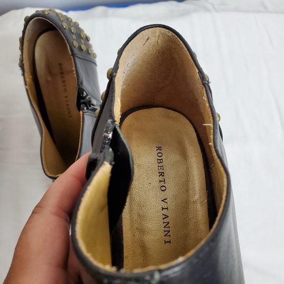 Open Toe Black Heels with Gold studded Heels - Picture 5 of 8